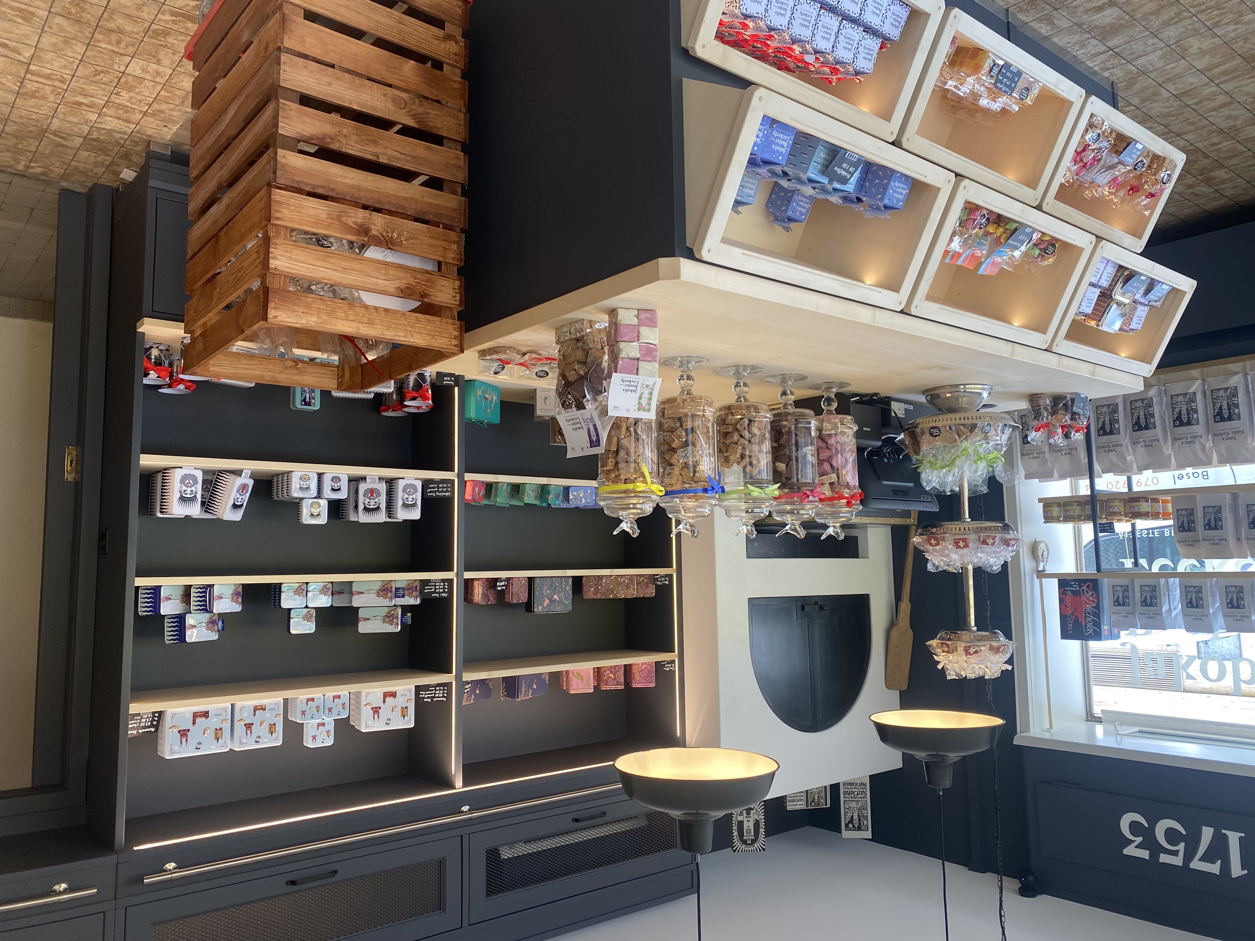 Malerwerk Ademaj - Basler Läckerli Huus